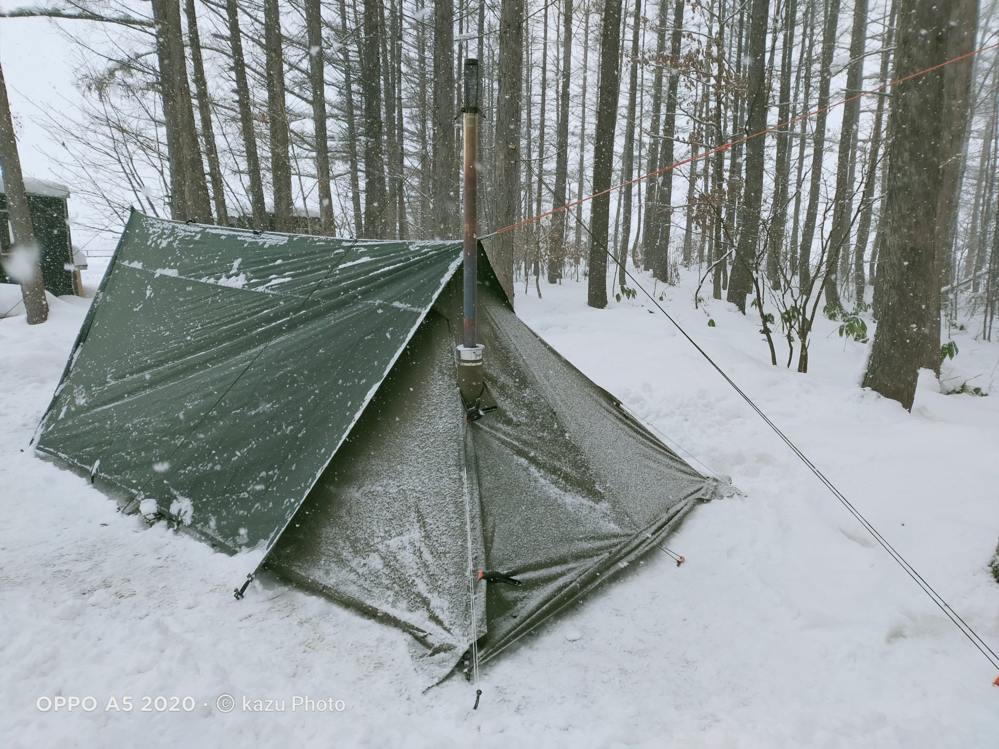 過酷な冬キャンプ！BUNDOK(バンドック) ソロ ティピー 1TC「BDK-75TC」とDDタープ連結！さらにG-stove(薪ストーブ)を