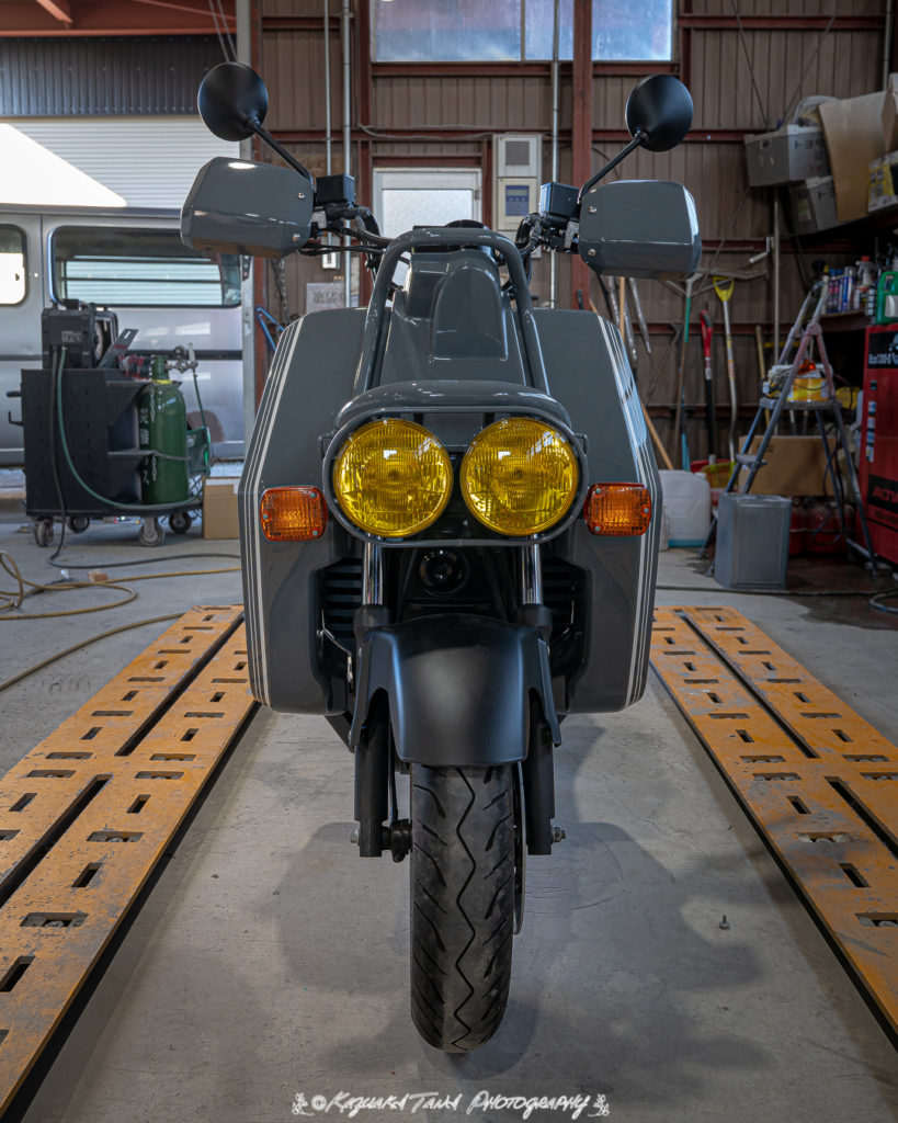 オリジナル バイク用ペイント コート缶ライトグレーメタリック3 カラー番号900ml 塗料 補修塗料